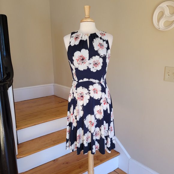 Ivanka Trump Women's Floral Sleeveless Cocktail Dress. Size M - Picture 2 of 10